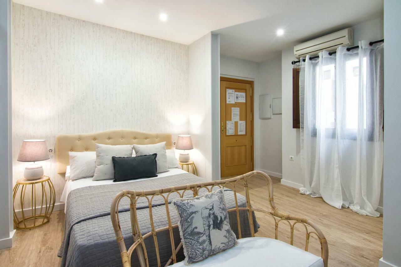 Apartamentos Los Lobos Grenade Extérieur photo